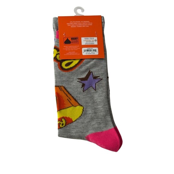 Reese’s Candy Lightning Bolt Gray Crew Socks Pink Toe Mens 10-13 Fun Graphic New - Picture 2 of 2